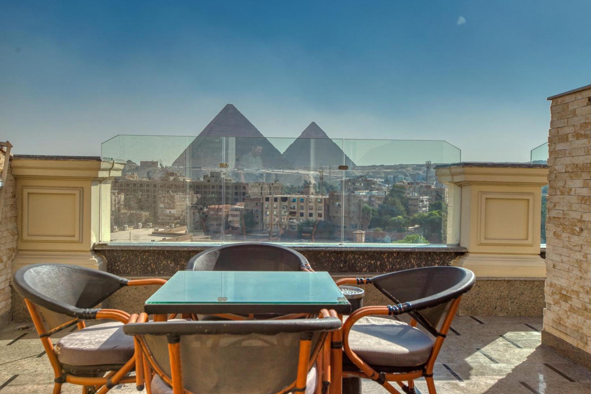 New Top Pyramids Hotel