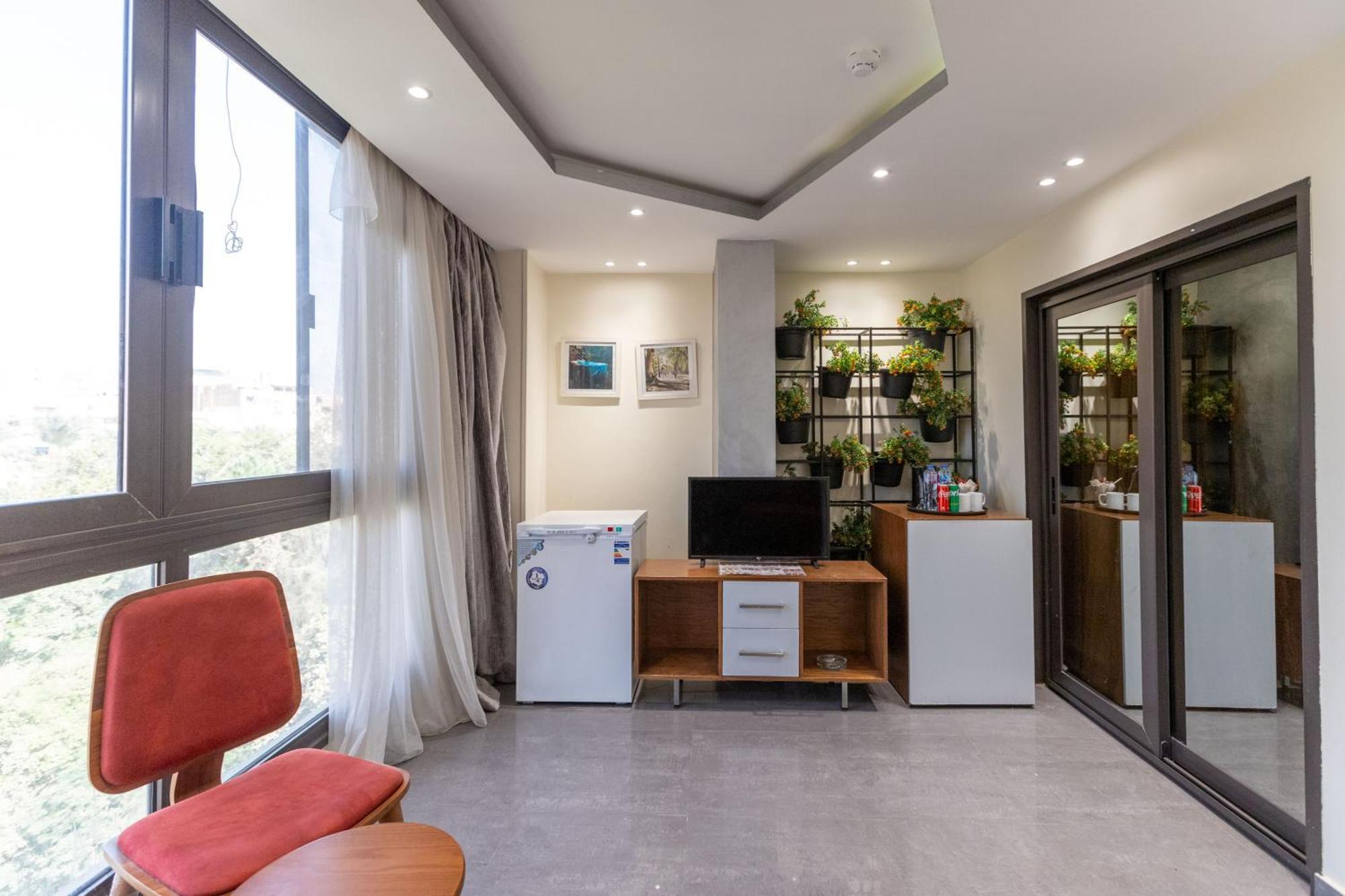 New Top Pyramids Hotel Accommodatie bij particulieren