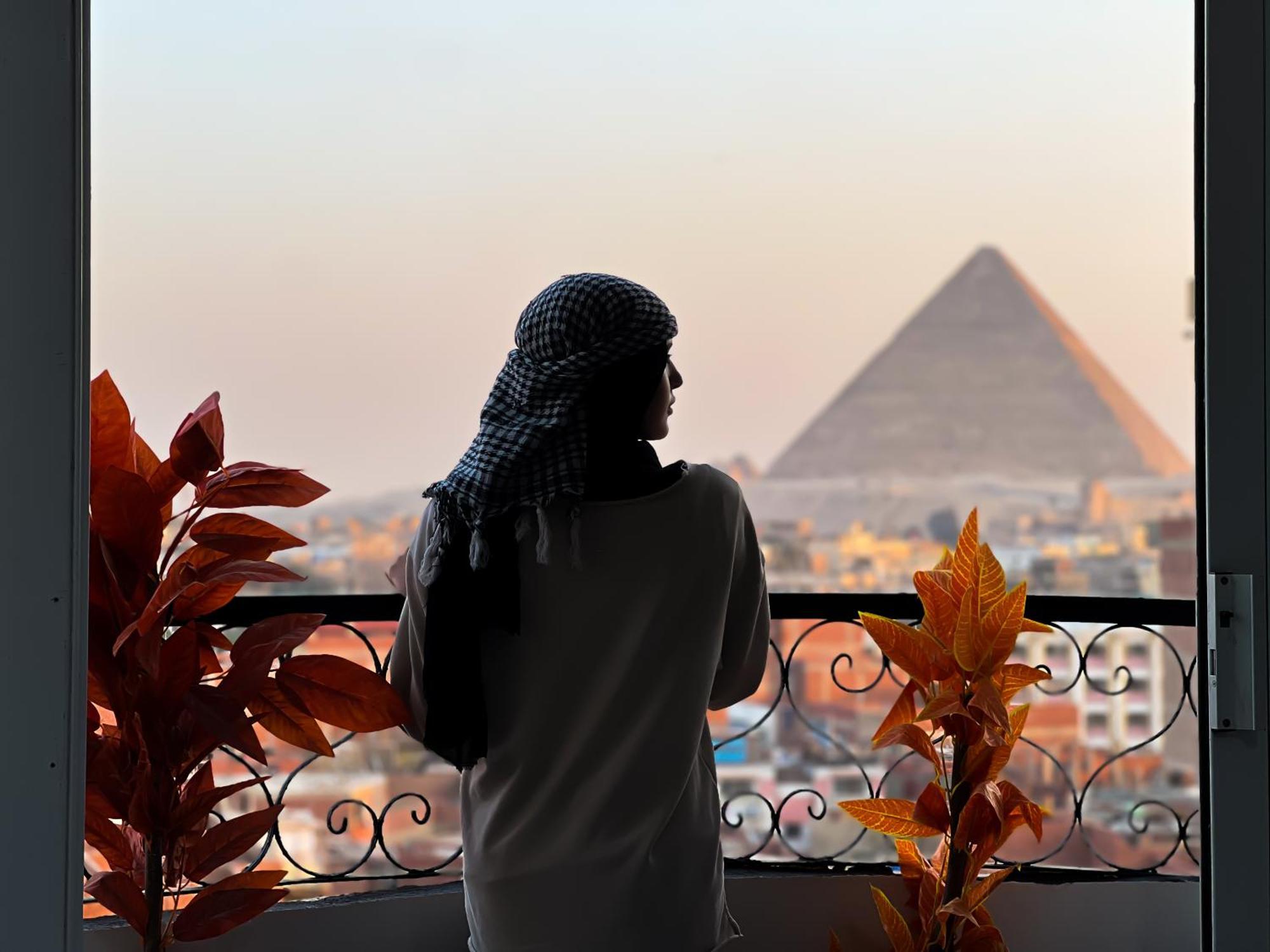 New Top Pyramids Hotel Accommodatie bij particulieren