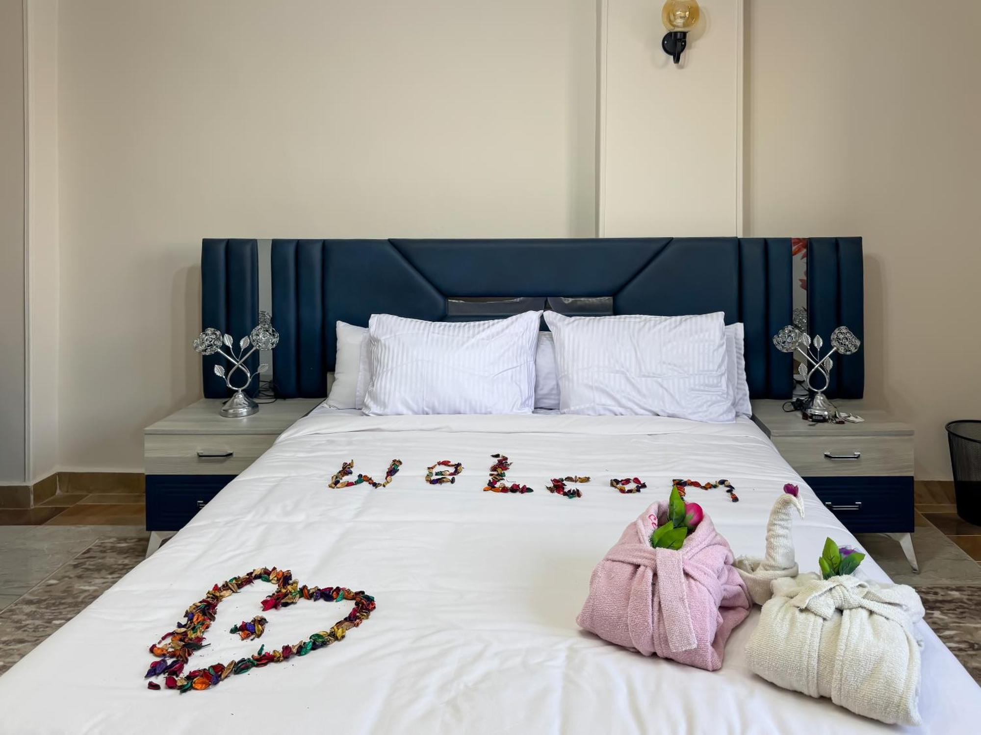 New Top Pyramids Hotel Accommodatie bij particulieren *