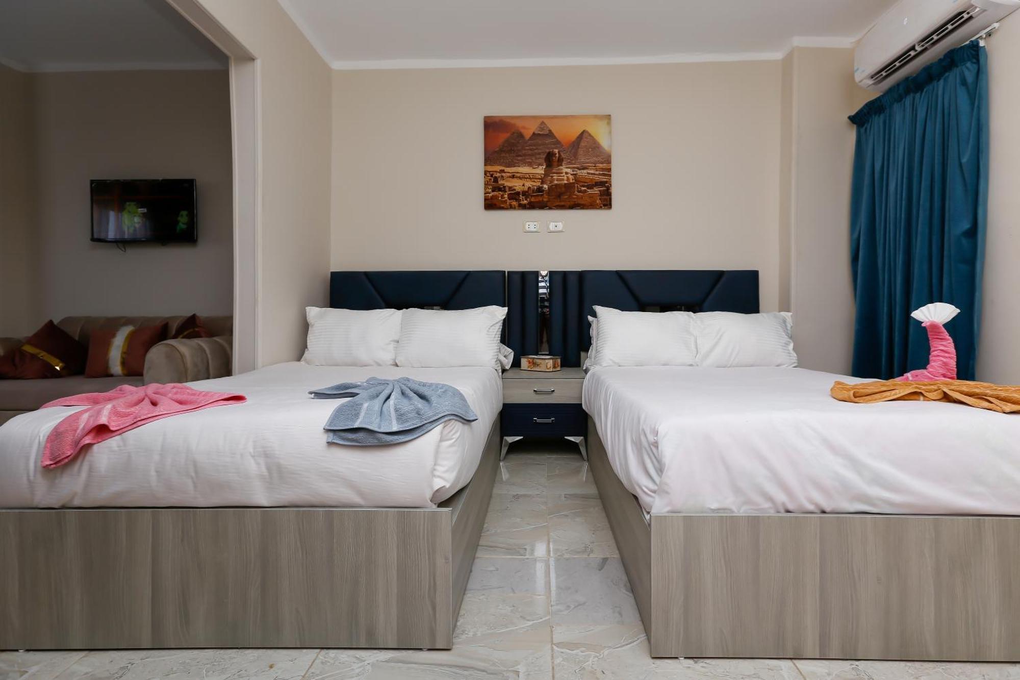 New Top Pyramids Hotel *