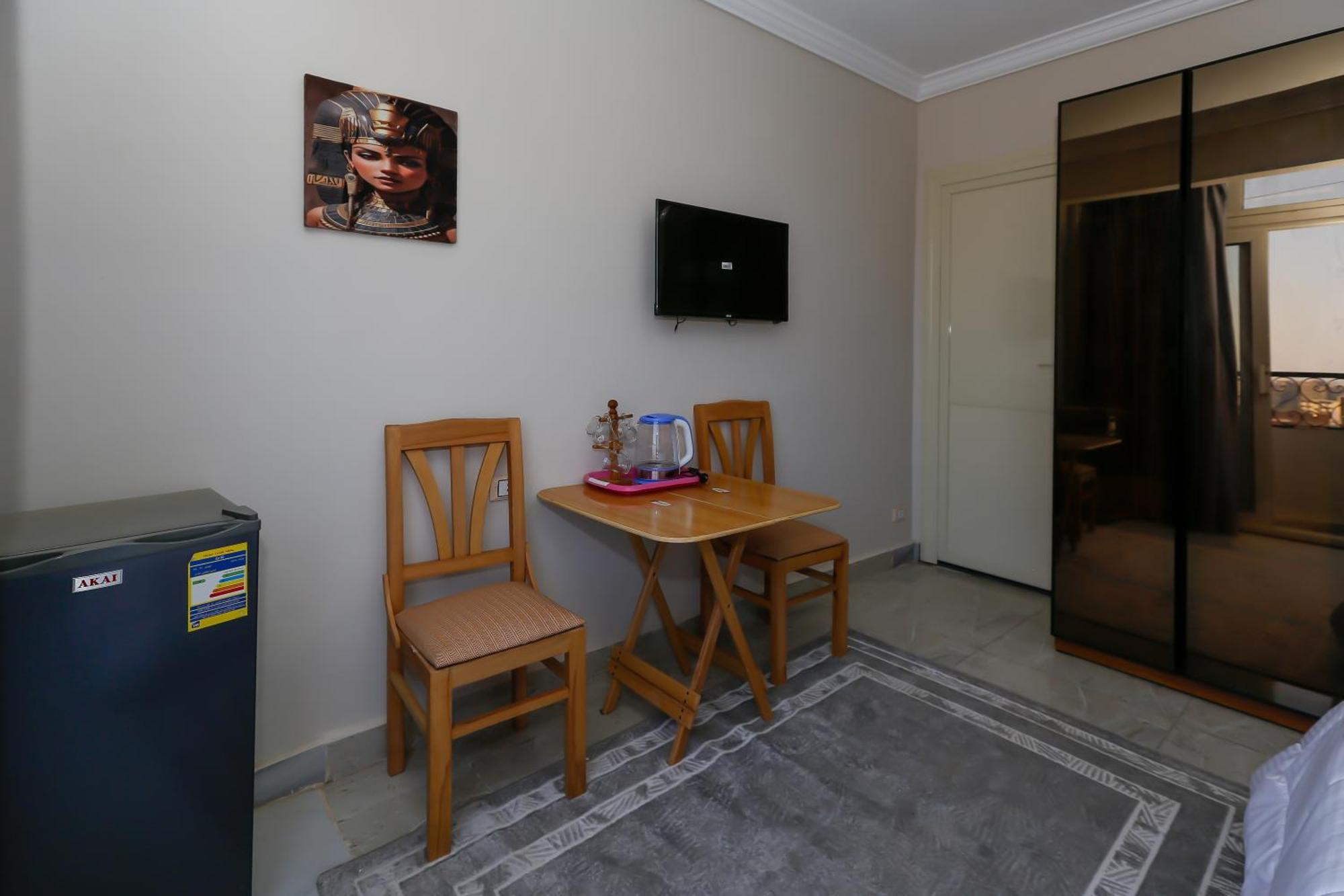 New Top Pyramids Hotel Accommodatie bij particulieren *
